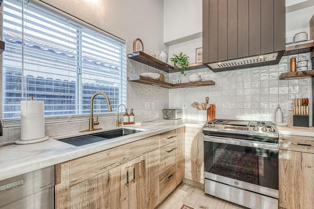 7415 N Hayston Avenue, Fresno, CA 93720