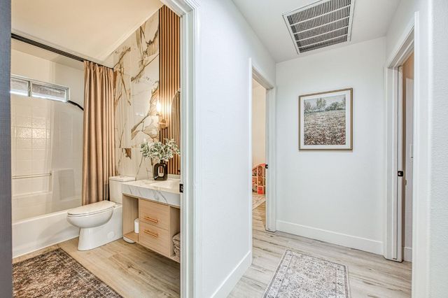 7415 N Hayston Avenue, Fresno, CA 93720