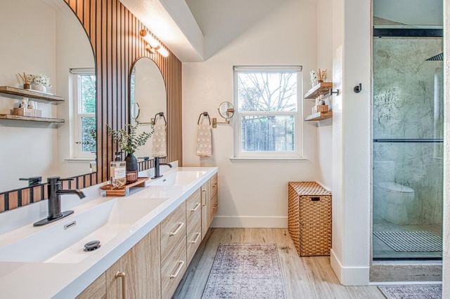 7415 N Hayston Avenue, Fresno, CA 93720