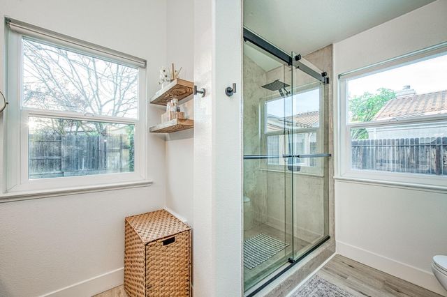 7415 N Hayston Avenue, Fresno, CA 93720