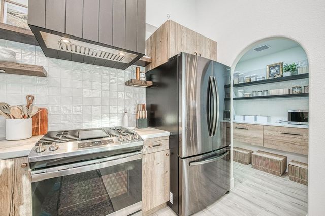 7415 N Hayston Avenue, Fresno, CA 93720