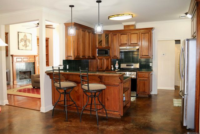10825 Durmast Dr, Greenwell Springs, LA 70739