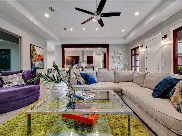 210 Mission Hills Drive, Lufkin, TX 75901