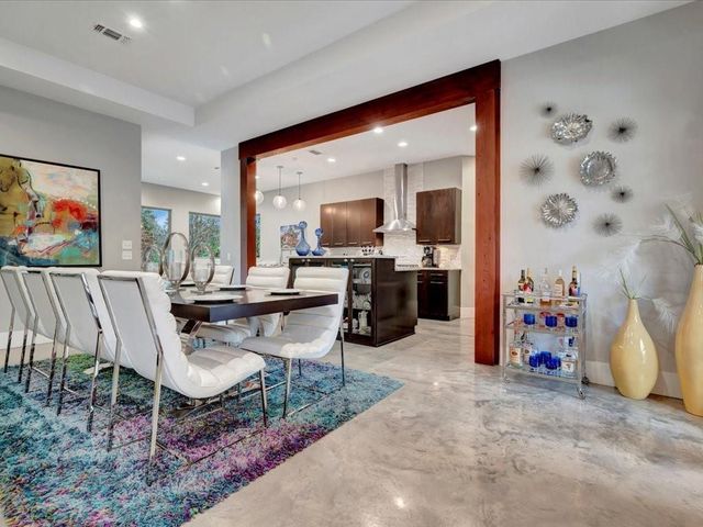 210 Mission Hills Drive, Lufkin, TX 75901