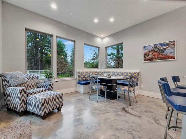 210 Mission Hills Drive, Lufkin, TX 75901