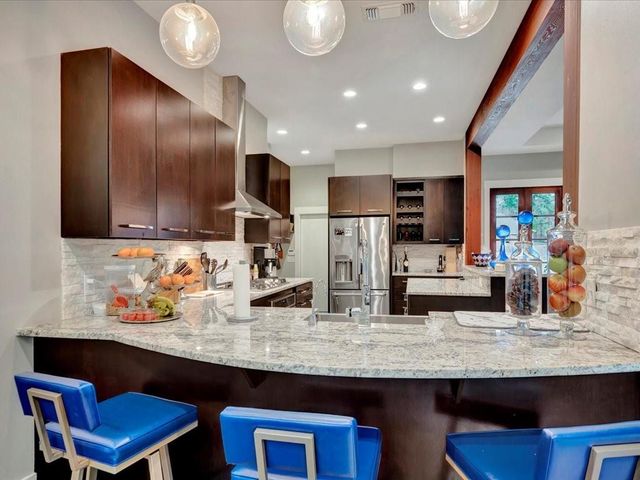 210 Mission Hills Drive, Lufkin, TX 75901