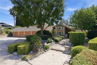 16682 Oakhurst, Yorba Linda, CA 92886