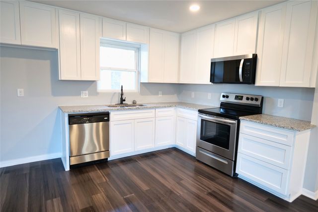 1555 Cape Cod Drive, Dallas, TX 75216