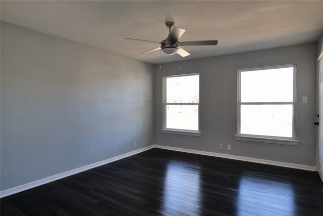 1555 Cape Cod Drive, Dallas, TX 75216