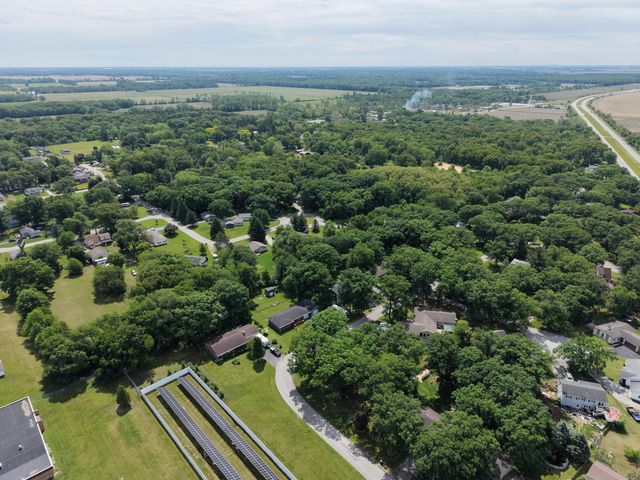 9347 N 327 W, Lake Village, IN 46349