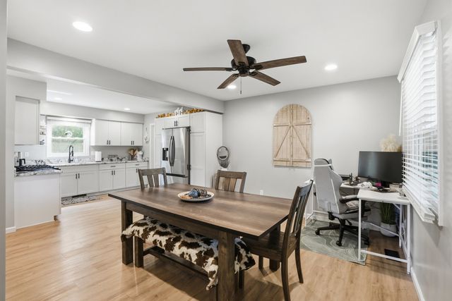 9347 N 327 W, Lake Village, IN 46349