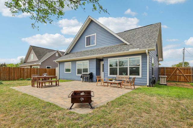 2415 Wilson ST, Bastrop, TX 78602