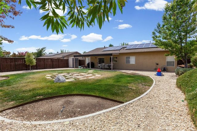 1204 Grassy Hollow, Paso Robles, CA 93446