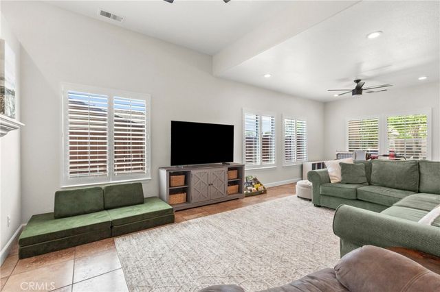 1204 Grassy Hollow, Paso Robles, CA 93446