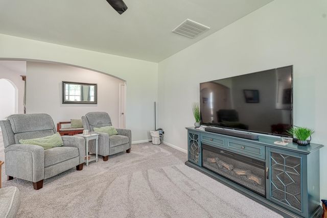 4002 Hometown Way, Boiling Springs, SC 29316