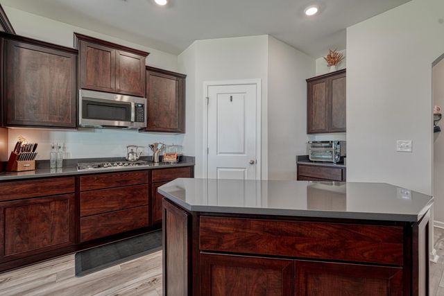 4002 Hometown Way, Boiling Springs, SC 29316