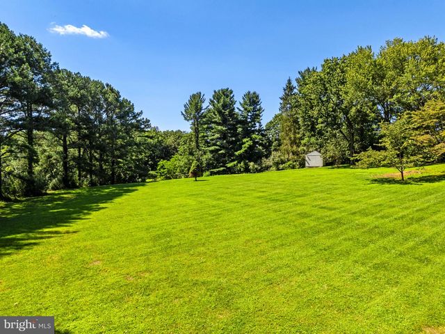 16318 HIDDEN MEADOW LN, Hamilton, VA 20158