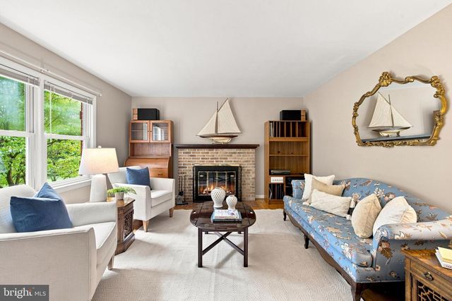 16318 HIDDEN MEADOW LN, Hamilton, VA 20158