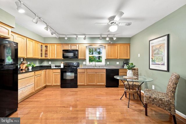 16318 HIDDEN MEADOW LN, Hamilton, VA 20158