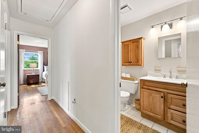 16318 HIDDEN MEADOW LN, Hamilton, VA 20158