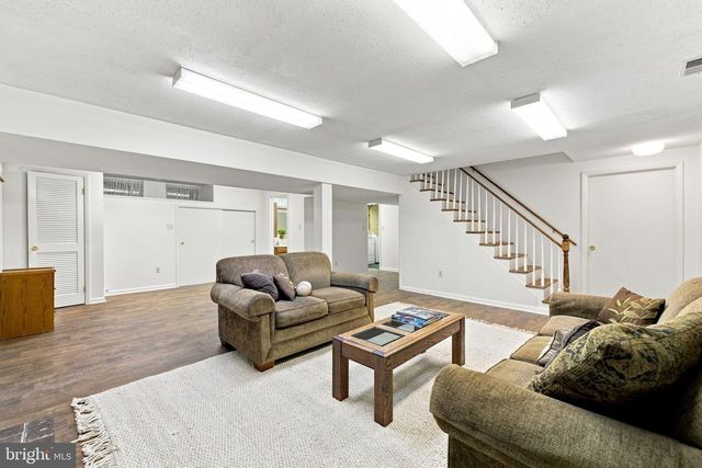 16318 HIDDEN MEADOW LN, Hamilton, VA 20158