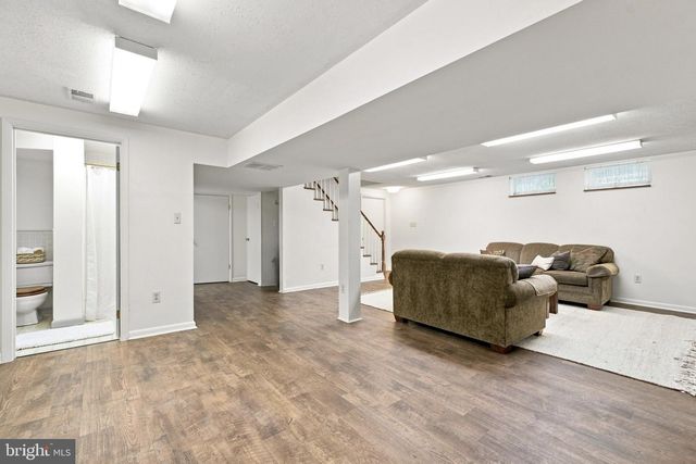 16318 HIDDEN MEADOW LN, Hamilton, VA 20158