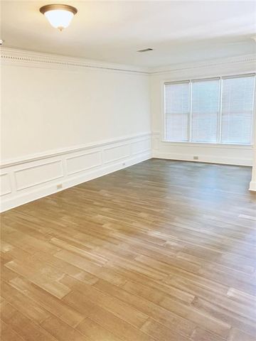 305 Brantley Road, Atlanta, GA 30350