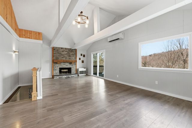 25 Hilltop Drive, Newbury, NH 03255
