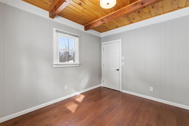 25 Hilltop Drive, Newbury, NH 03255