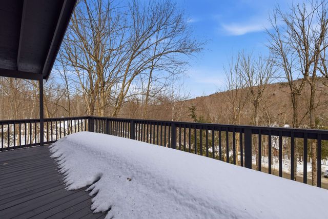 25 Hilltop Drive, Newbury, NH 03255