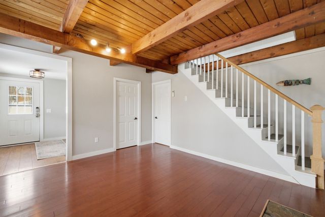 25 Hilltop Drive, Newbury, NH 03255
