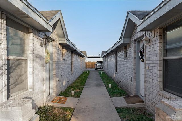 2216 N Dahlia Street, Pharr, TX 78577