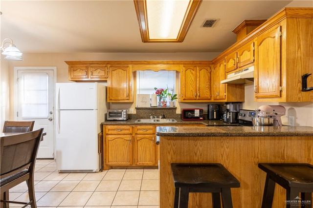 2216 N Dahlia Street, Pharr, TX 78577