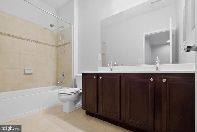 3046 PALATINE DR, Frederick, MD 21701