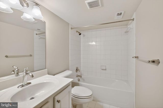 3046 PALATINE DR, Frederick, MD 21701