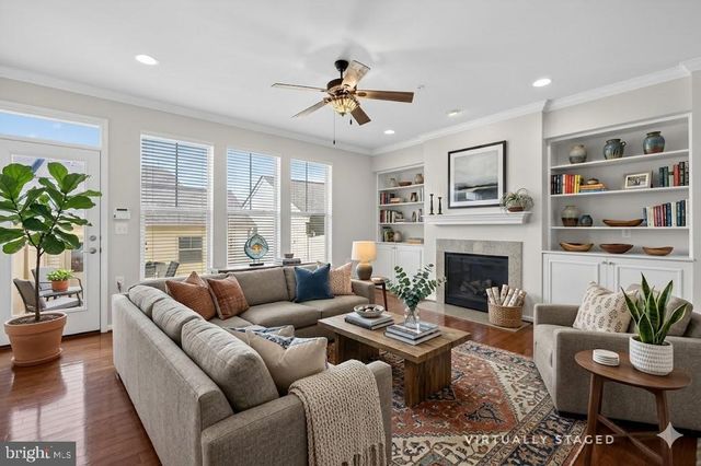 3046 PALATINE DR, Frederick, MD 21701