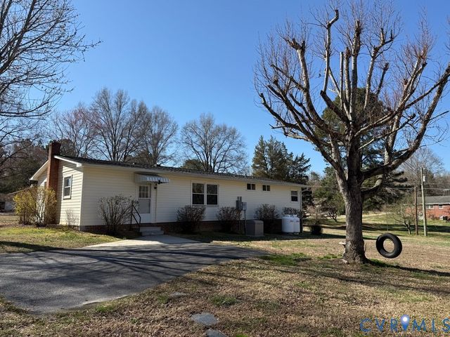 111 Page St, Farmville, VA 23947