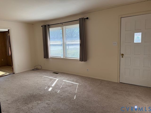 111 Page St, Farmville, VA 23947