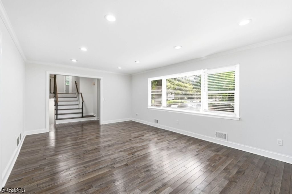 29 Cherry Hill Rd, Livingston Twp., NJ 07039 — photo 4