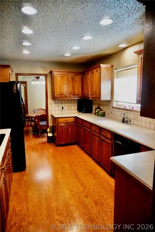 7505 S Gum Avenue, Broken Arrow, OK 74011