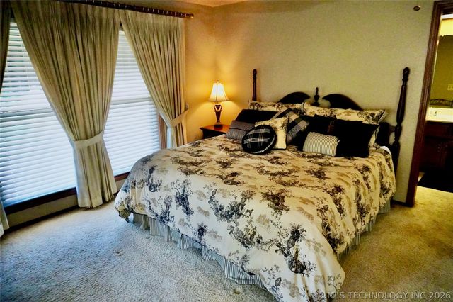 7505 S Gum Avenue, Broken Arrow, OK 74011