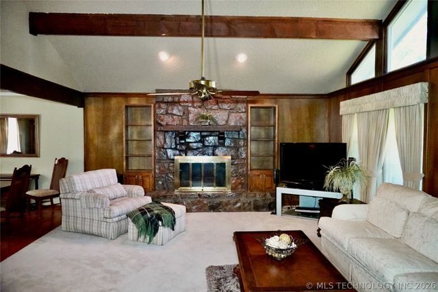 7505 S Gum Avenue, Broken Arrow, OK 74011