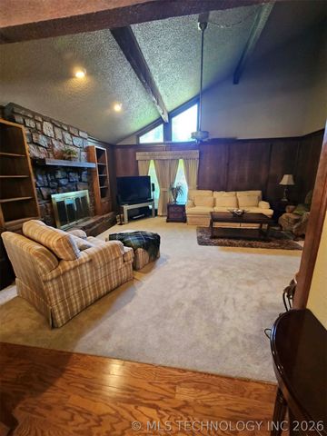 7505 S Gum Avenue, Broken Arrow, OK 74011