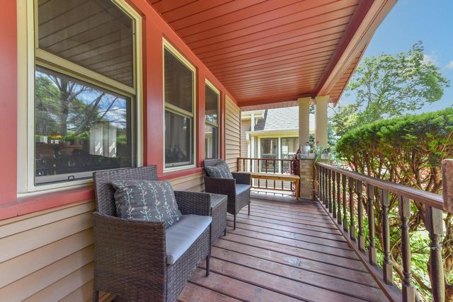 3218 N Newhall STREET, Milwaukee, WI 53211