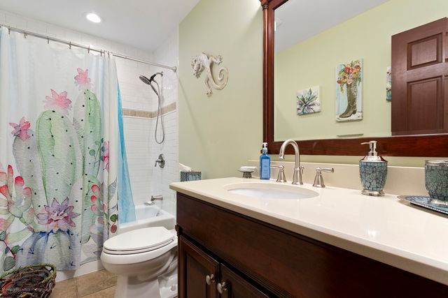 1660 Castillian Way, Mundelein, IL 60060