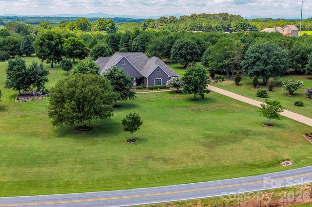 1109 Morningstar Lake Road, Forest City, NC 28043