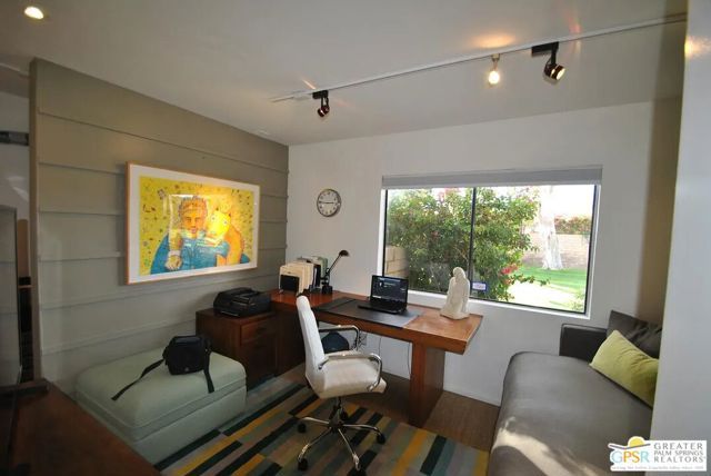 1751 E Sandalwood Drive, Palm Springs, CA 92262