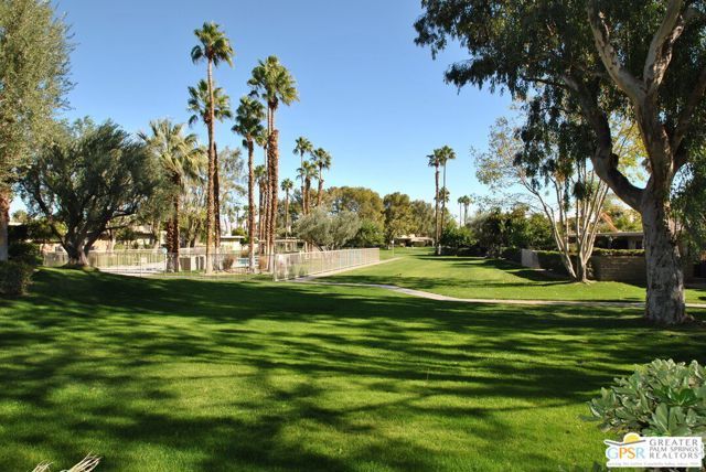1751 E Sandalwood Drive, Palm Springs, CA 92262