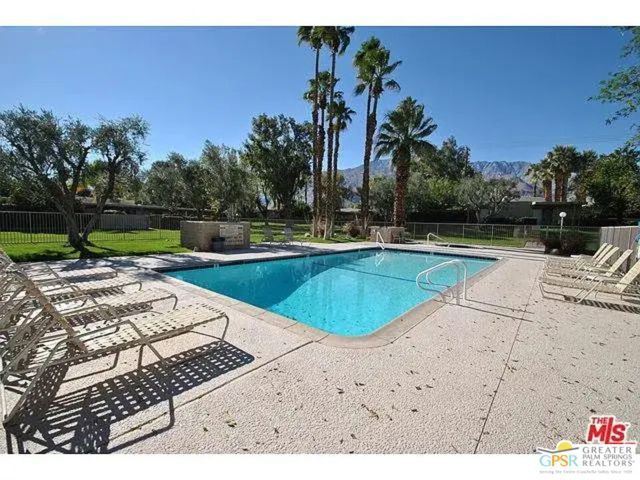 1751 E Sandalwood Drive, Palm Springs, CA 92262