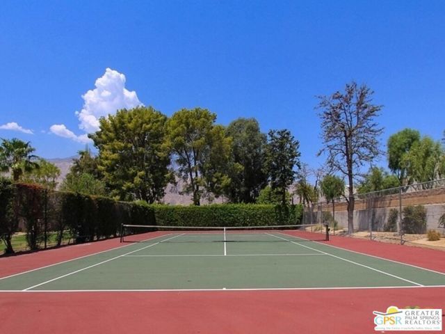 1751 E Sandalwood Drive, Palm Springs, CA 92262